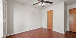 2505 Rustling Oaks Drive Gallery 17