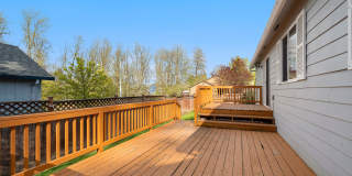307 NW Angela Lane Hillsboro, OR 97214 307 NW Angela Lane Hillsboro, OR 97214 Gallery 29