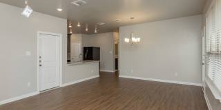 Beautifully designed and thoughtfully maintained duplex Gallery 8