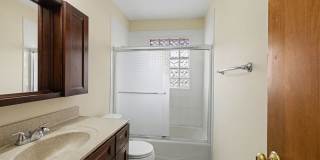 Centrally Located Property Gallery 12