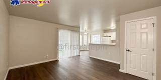 10122 W Garverdale Ln Gallery 4