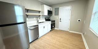 Renovated 2 Bedroom Jacksonville Heights Duplex Apartment Gallery 6