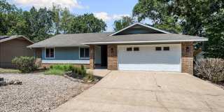 3 Bed / 2 Bath Home Located Near Bella Vista Recreation Center Gallery 1