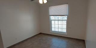 Welcome Home ! 3 bedroom 1.5 bath rental -DUPLEX Gallery 23