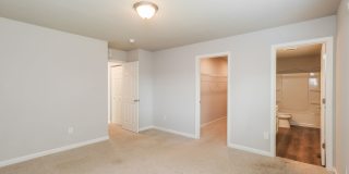 Workforce Housing- Move‑In Special: Get ONE MONTH FREE on your first full month of rent when you sign a lease by June 30th! Gallery 12