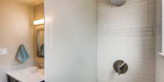 Steele Manor Gallery 10