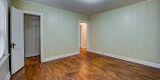 FREE MONTH RENT! Freshly Updated 3 Bedroom House Gallery 10