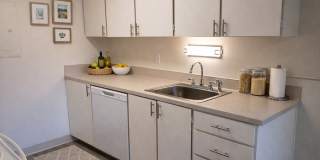 14074 Southwest Downing Street Gallery 7