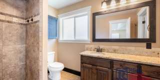 Beautiful - Elegant - 5 Bedrooms - 3 Car - 3,700 sq ft - Home for rent Beautiful - Elegant - 5 Bedrooms - 3 Car - 3,700 sq ft - Home for rent Gallery 22
