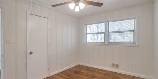 Room in 4 Bedroom Home at Santa Monica Dr Gallery 18