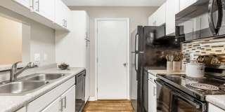 Affordable Housing - Paces Pointe Apartment Homes Gallery 55