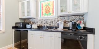 Heritage Bay Gallery 117