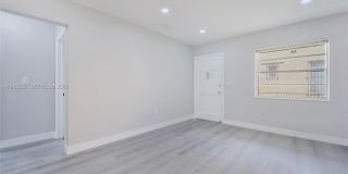 1057 NW 30th St Gallery 1