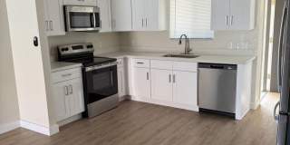Central Phoenix Townhome Oasis – 3 Bed, 2 Bath, Gated with Pool! Central Phoenix Townhome Oasis – 3 Bed, 2 Bath, Gated with Pool! Gallery 1
