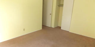 1007 BELLEVILLE Street Gallery 9