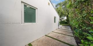 1935 SW 24th Ter Gallery 21