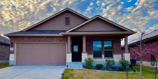 Elegant Temple Home with Modern Finishes & Spacious Living Gallery 1