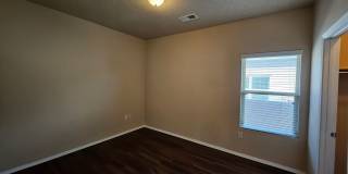 3 bedroom 2 bath Gallery 24