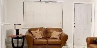 415 Southwest 15th Street Gallery 1