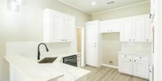 7005 Chiswick Drive Gallery 7