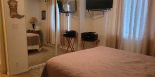 1621 Central Avenue Gallery 11