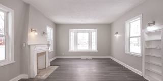 NEWLY RENOVATED! - 3 BED, 1.5 BATH BEAUTIFUL SINGLE- FAMILY HOME. Gallery 1