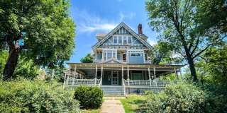 Experience Timeless Elegance at the Hurlbut-Yates House in Lincoln, Nebraska! - 8 Bedrooms, 7 Bathrooms Gallery 1
