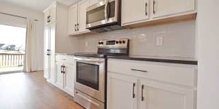 Three Bedroom with Bonus! Gallery 14