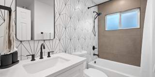 Newly remodeled and fully "furnished" 1 bed 1 bath in Mission Beach. 9 months rental or month to month. Gallery 10