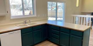 Sprawling Four Bedroom Home Gallery 13