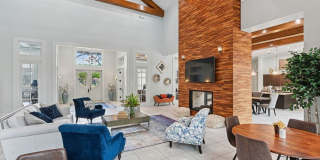 Eaves North Dallas Gallery 23