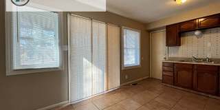 2 Bed 1 Bath House with Garage Gallery 9