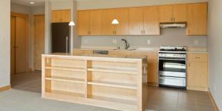 1, 2  3 Bedrooms Available, near U of M! Beautiful remodeled Apartments! Lauderdale Gallery 1