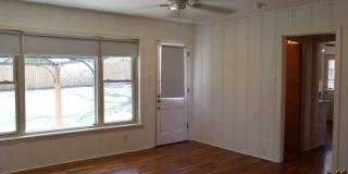 2-BEDROOM IN TERRELL HILLS Gallery 14