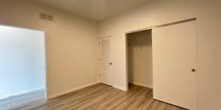 725 W Pratt Gallery 106