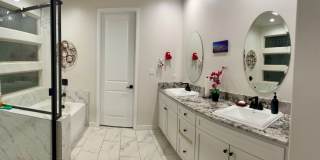 Spacious 3BR 3BA House in Bakersfield Gallery 22