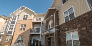 One Glenn Place Gallery 16