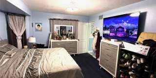 2122 Winningway Streets Gallery 24