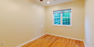2134 Sears Street Gallery 9
