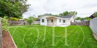 Country Living in Gorgeous 2 Bedroom Home Near Town Gallery 34