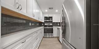4141 BAYSHORE Boulevard Gallery 4