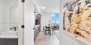 227 NE 2nd St cu-2706, Miami, FL 33132 Gallery 4