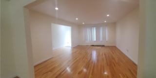315 Washington Avenue Gallery 9