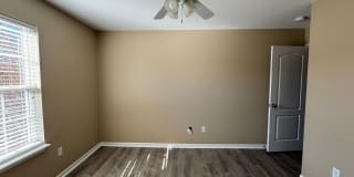 3 Bedroom Home available w/fenced yard Gallery 30