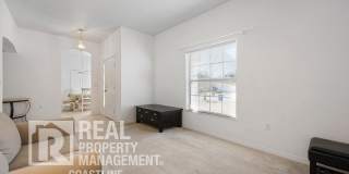 **50% Off First Month's Rent** - Flexible Lease: Seasonal OR Annual Furnished OR Unfurnished Gallery 17