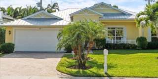 ***Ask about the TWO WEEKS FREE**OLDE NAPLES LUXURY ANNUAL HOME ** PRIVATE HEATED POOL & SPA ** PET FRIENDLY ** 3 BEDROOM, 2 BATHROOMS ** AVAILABLE NOW ** FURNISHED ** OLD NAPLES ** CLOSE TO BEACH ** NO HOA MOVE IN TODAY ** Gallery 3