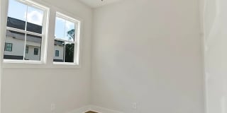 Owen's Crossing Townhome Gallery 4