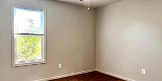 2213 Hanover St Gallery 18