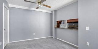 1 MONTH FREE!! 2B/1B Upper Level Condo in Cottonwood Villas - Available NOW! Gallery 8