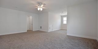 Three Bedroom with Bonus! Gallery 22